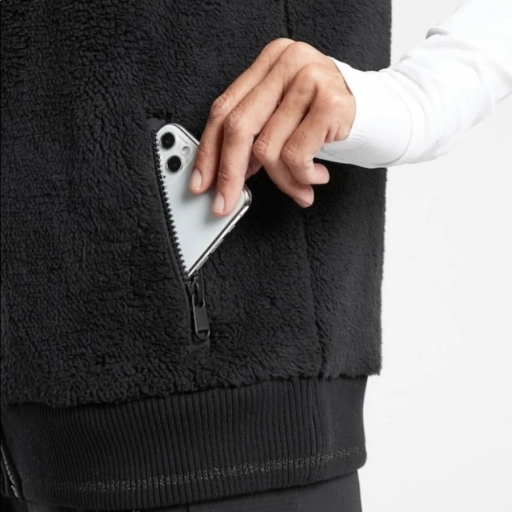 Athleta Plus Size Black High Collar Zip-Up Winter Fuzzy Sherpa Tugga Vest 3X - Picture 4 of 11